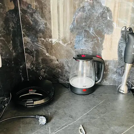 Bitter Apartment *