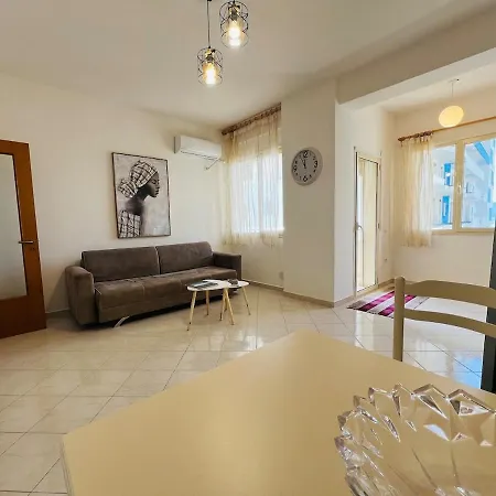 Phoenix Apartment Lungomare- Great Location *