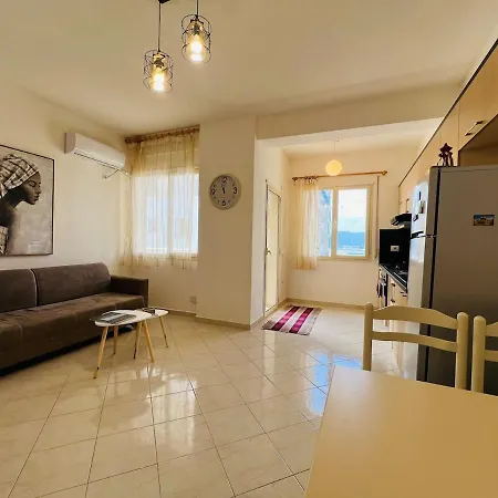 Phoenix Apartment Lungomare- Great Location *
